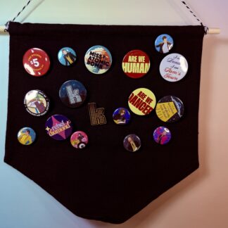 Badge Display Cloth Banner for Pins – Organise Up to 100 Pin Badges!